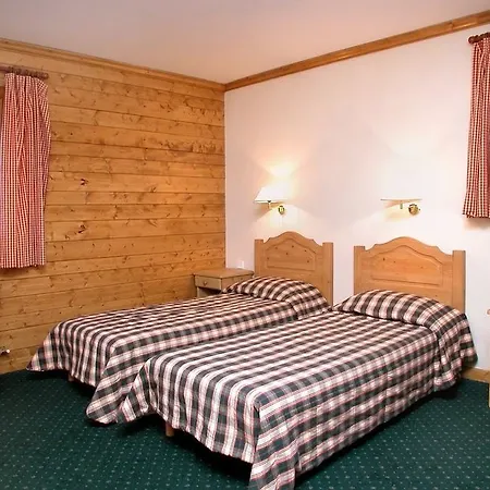 Lalpina Hotel *